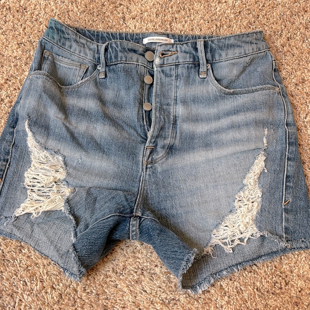 Good American shorts 4/27